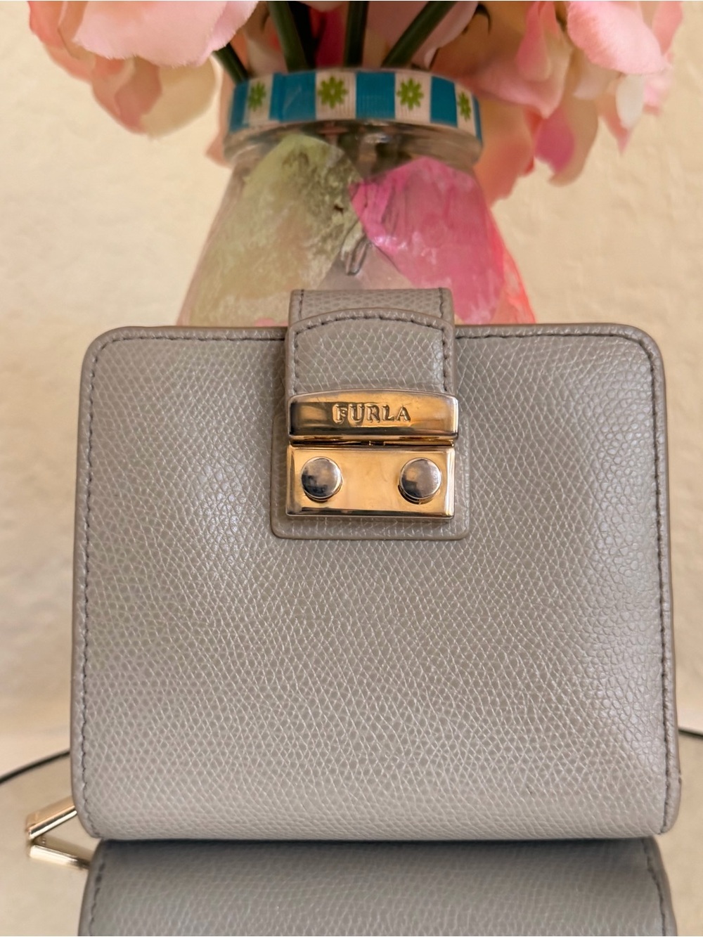 Authentic Gorgeous FURLA METROPOLIS SABBIA LEATHER WALLET $298